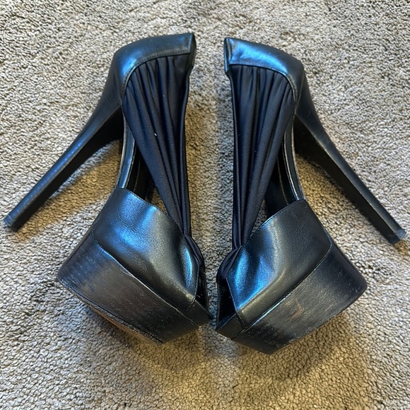 Fendi Women's Black Peep-Toe Shoes - Authentic - Picture 6 of 13